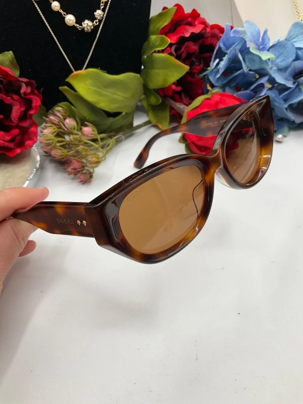 Gucci Beveled Recycled Acetate Cat-Eye Sunglasses